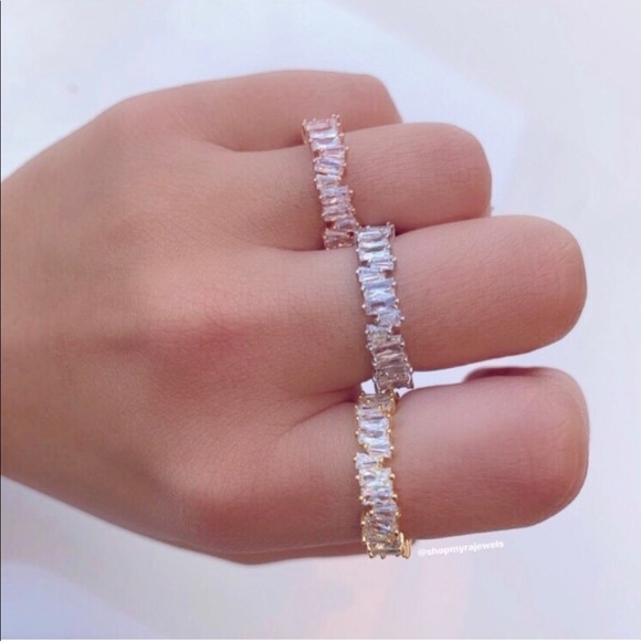 FINAL SALE! Jordyn band ring - Picture 3 of 3